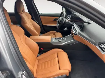 320 Baureihe 3 Lim. 320 d xDrive M Sport