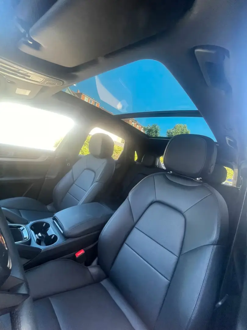 Porsche Cayenne /Panorama/Cameră de asistență