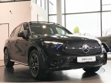 GLC 300 AMG-Line Night DigitalLight Pano AHK DTR
