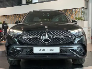 GLC 300 AMG-Line Night DigitalLight Pano AHK DTR