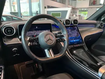 GLC 300 AMG-Line Night DigitalLight Pano AHK DTR