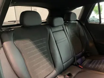 GLC 300 AMG-Line Night DigitalLight Pano AHK DTR