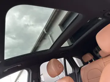 GLC 300d 4M AMG-Line NAV+LED+AHK+KAMERA+PANO+DAB