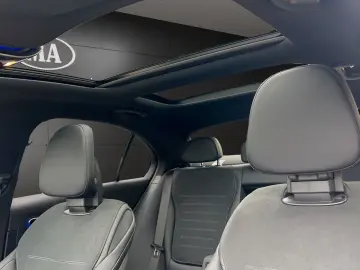 C 300 d 4Matic AMG Pano Burmester Night-Paket