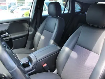 GLA 180 Business Parken Ahk Advanced 17'' Nav DA