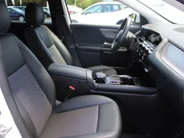 GLA 180 Business Parken Ahk Advanced 17'' Nav DA