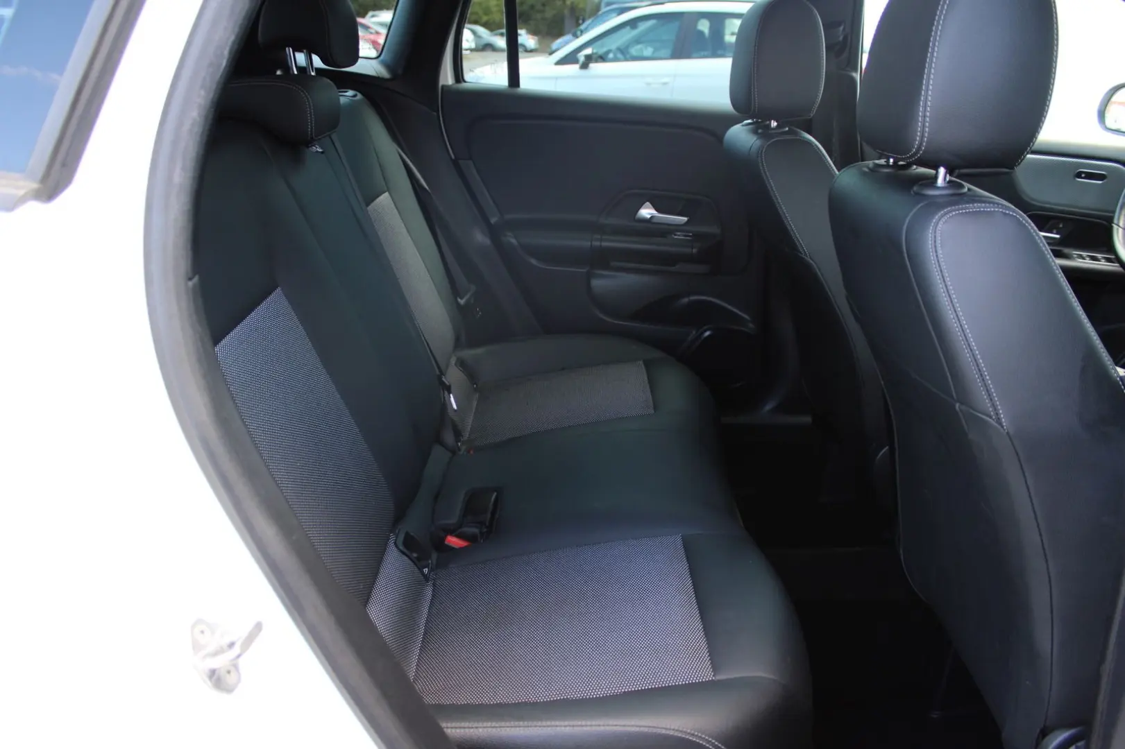 GLA 180 Business Parken Ahk Advanced 17'' Nav DA
