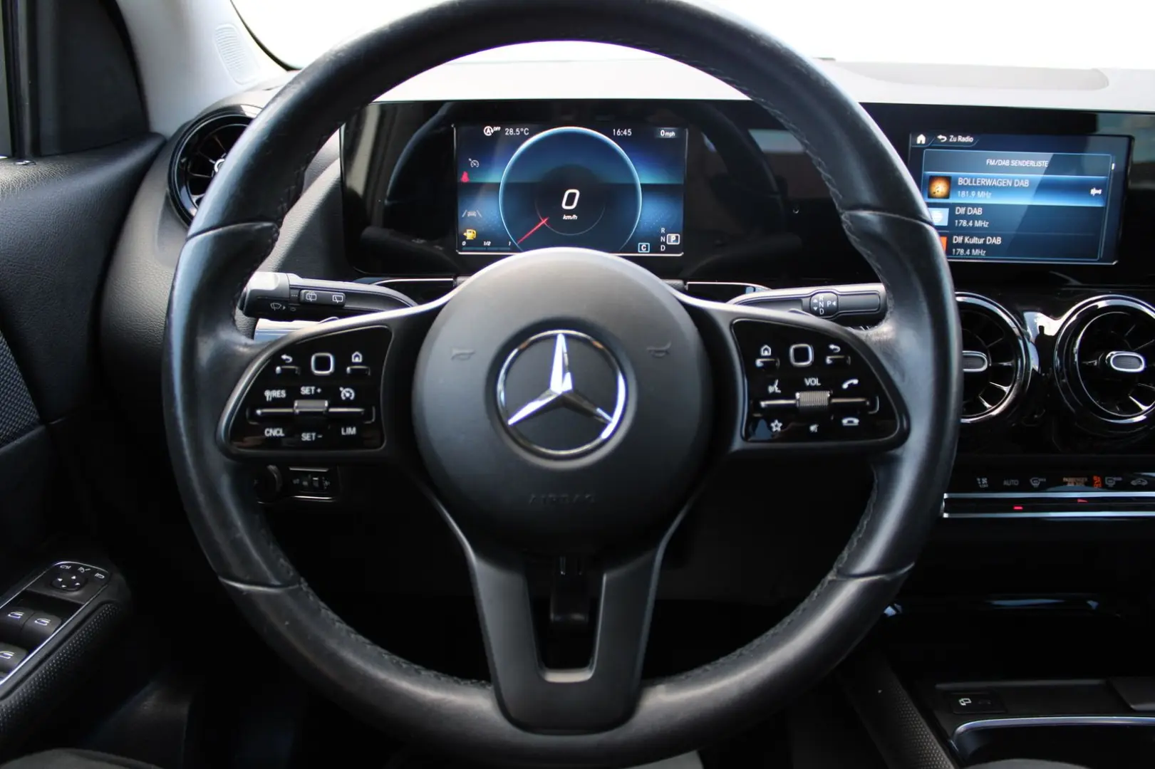 GLA 180 Business Parken Ahk Advanced 17'' Nav DA