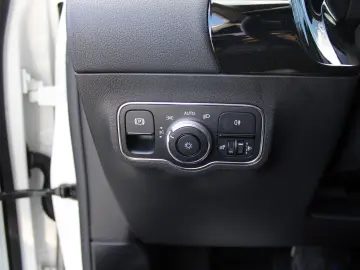 GLA 180 Business Parken Ahk Advanced 17'' Nav DA