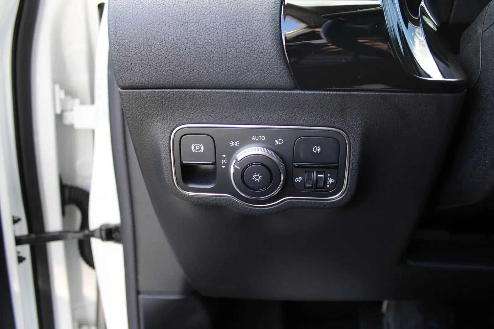 GLA 180 Business Parken Ahk Advanced 17'' Nav DA