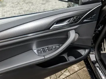 X4 M M Sport RFK NAVI LED Sound Syst. PDC V+H