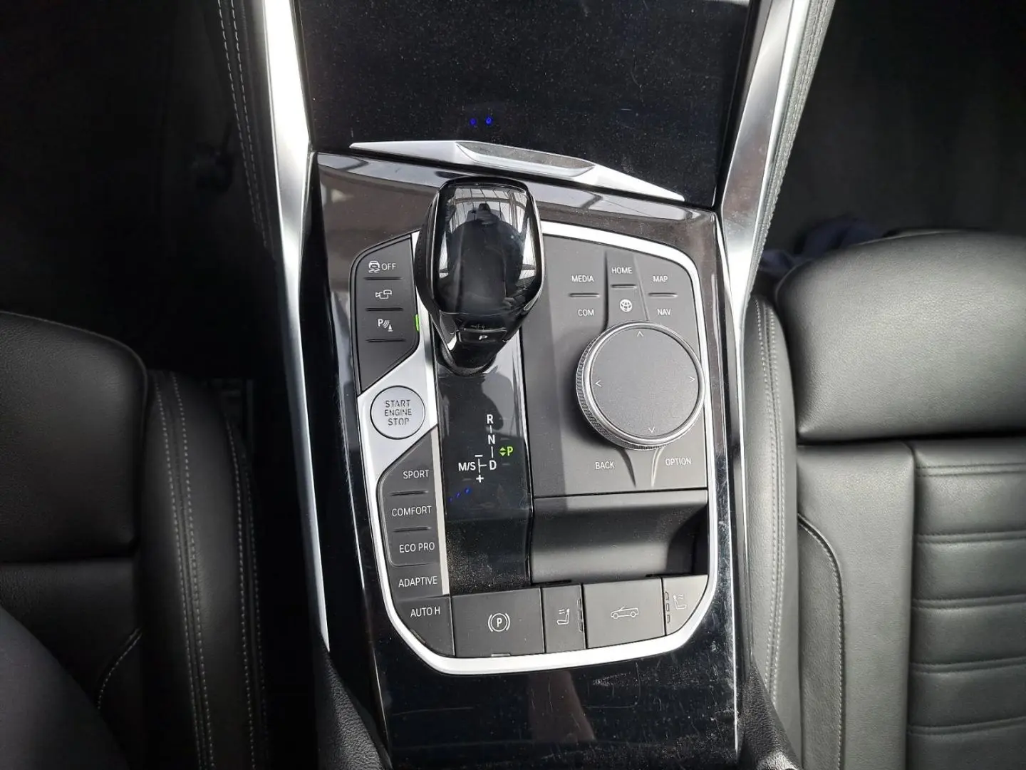M440i A xDr. Cab. M-PAKET+LEDER+HUD+ACC+DAB+HIFI