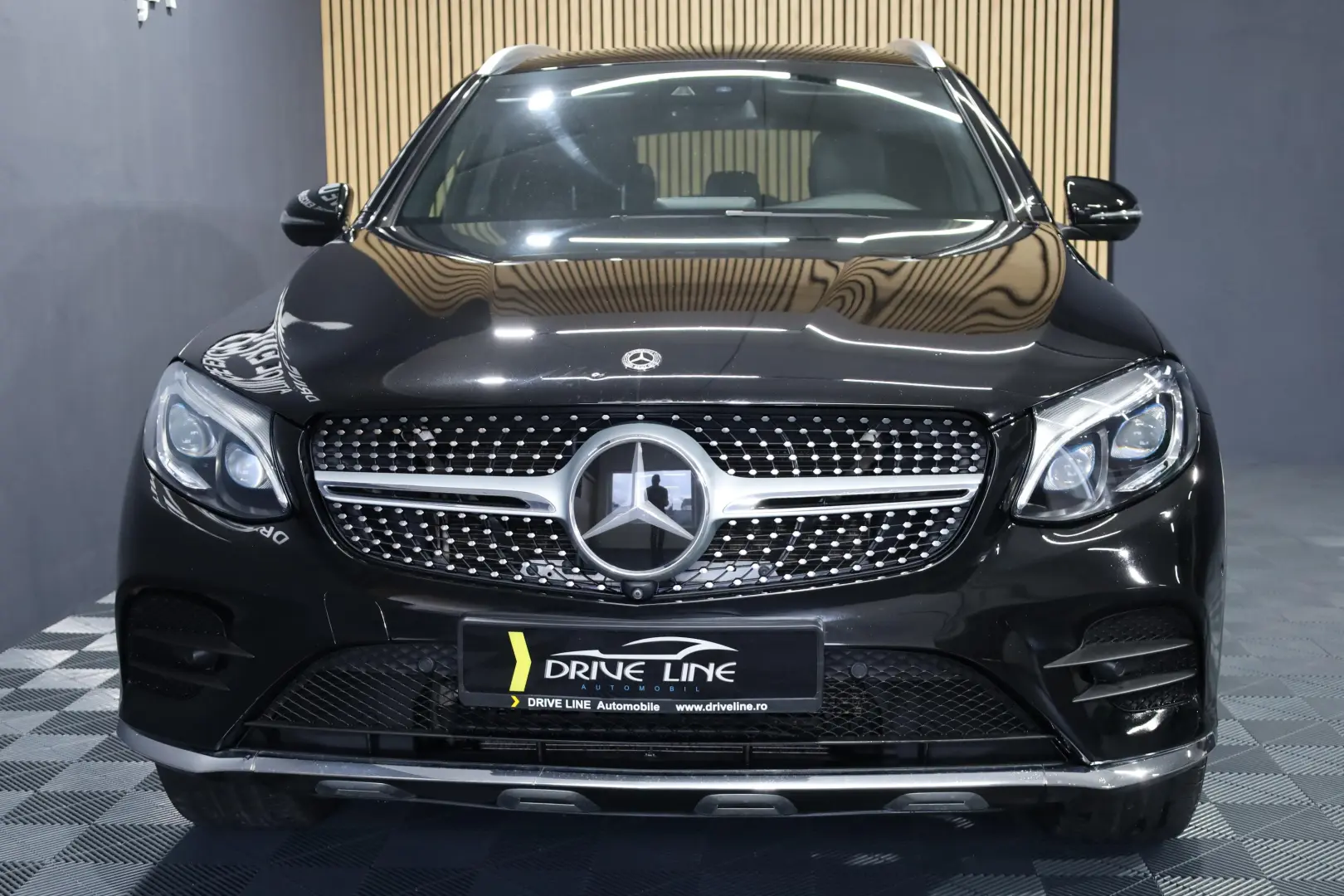 Mercedes-Benz GLC 350e 4M 2*AMG Pano AHK 211cp