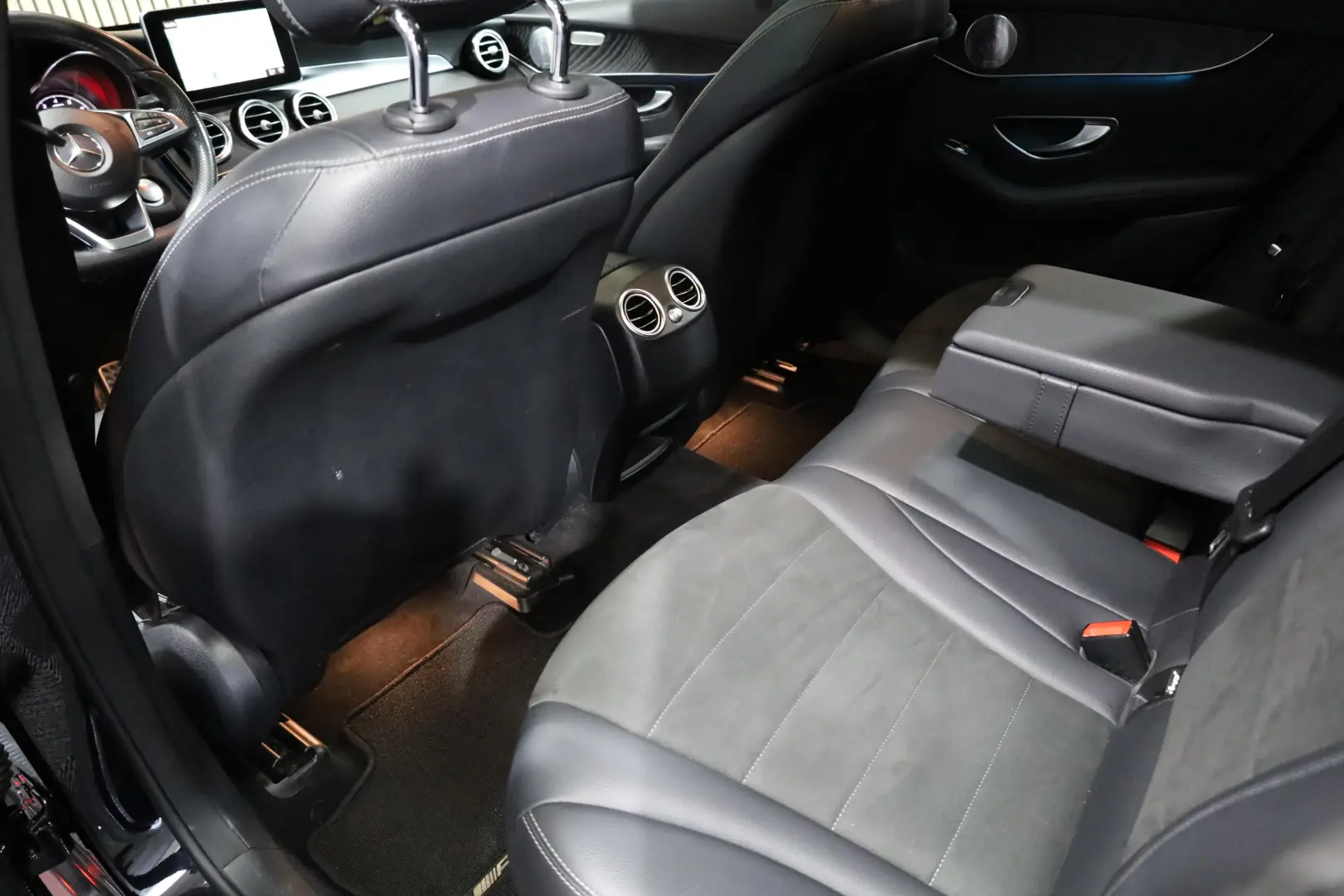Mercedes-Benz GLC 350e 4M 2*AMG Pano AHK 211cp