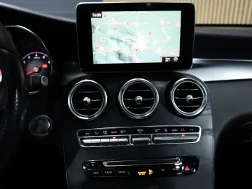 Mercedes-Benz GLC 350e 4M 2*AMG Pano AHK 211cp