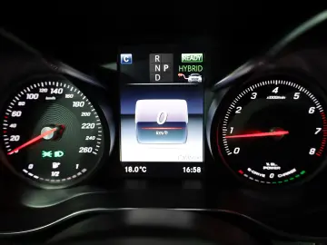 Mercedes-Benz GLC 350e 4M 2*AMG Pano AHK 211cp