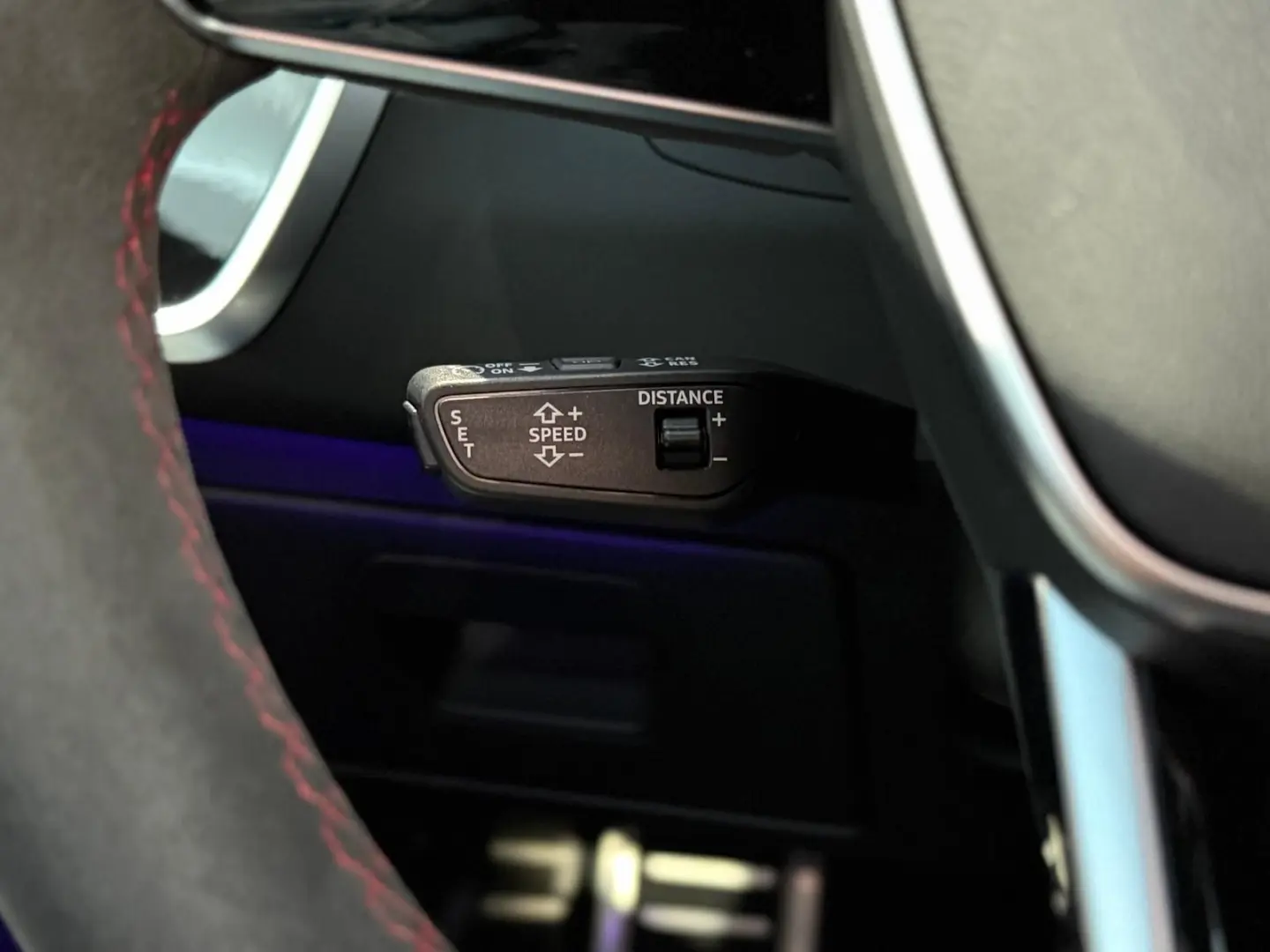 RS6 4.0 TFSI Q*Pano*HuD*B&O-Adv.*Carbon*Dynamik+