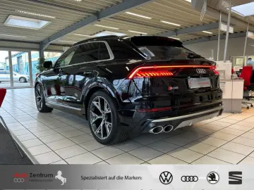 SQ8 TFSI Nachtsicht Sitzbelüf*AHK*TV*Luft*StandH