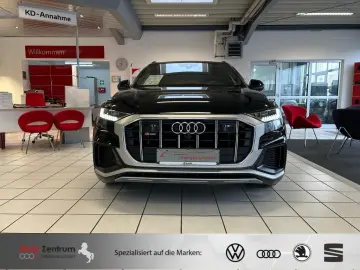 SQ8 TFSI Nachtsicht Sitzbelüf*AHK*TV*Luft*StandH