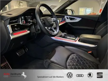 SQ8 TFSI Nachtsicht Sitzbelüf*AHK*TV*Luft*StandH