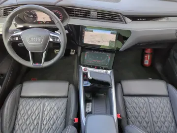 SQ8 e-tron Quattro Sportback+Navi+Pano+ACC+Leder