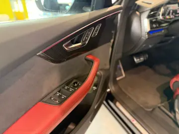 SQ8 4.0 TFSI quattro