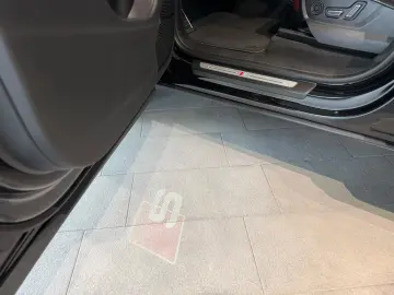 SQ8 4.0 TFSI quattro