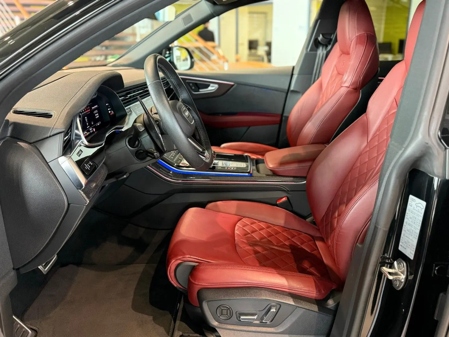 SQ8 4.0 TFSI quattro