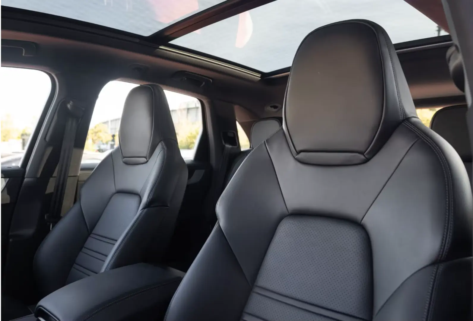 Porsche Cayenne BOSE Panorama LED-Matrix
