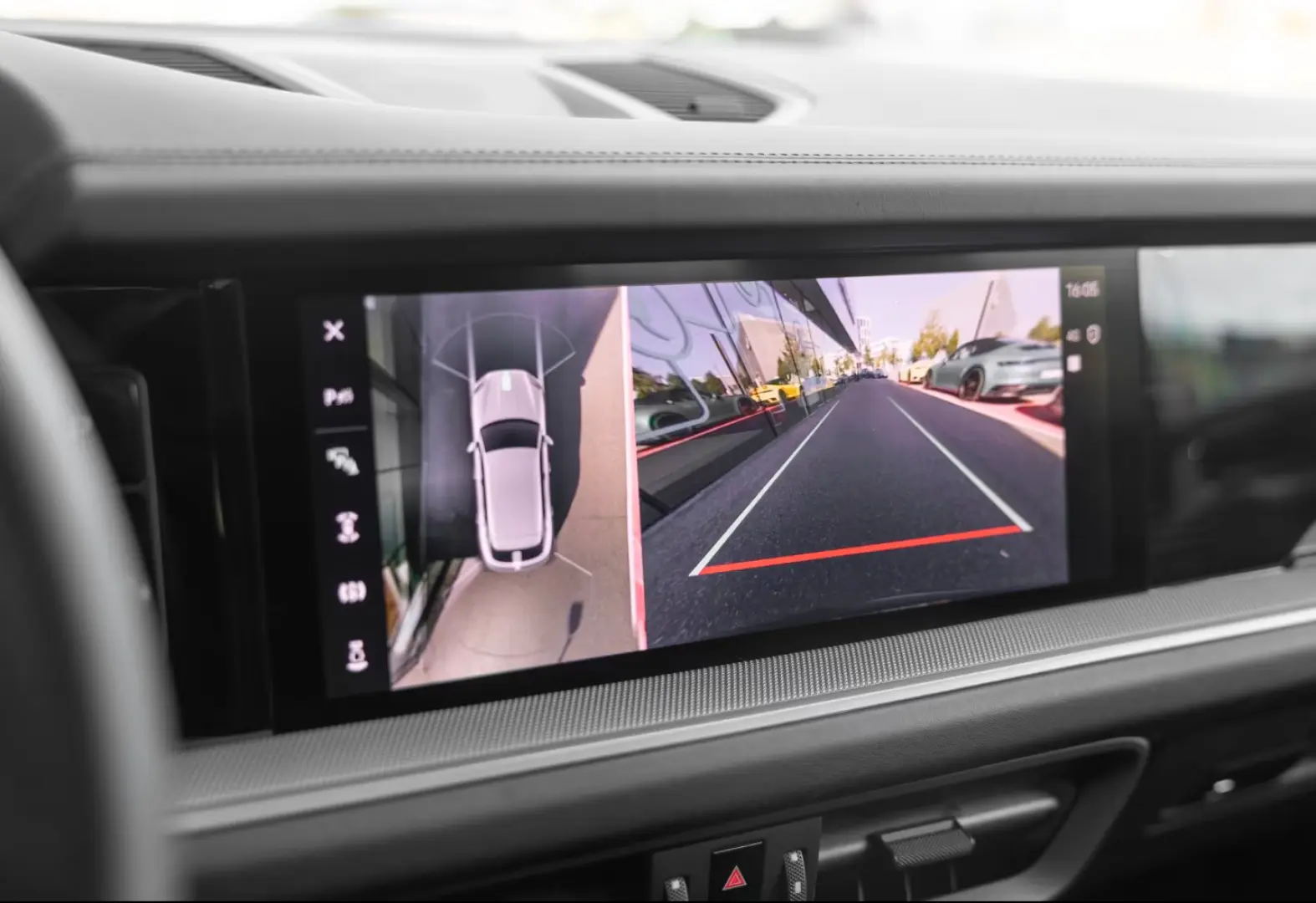 Porsche Cayenne BOSE Panorama LED-Matrix