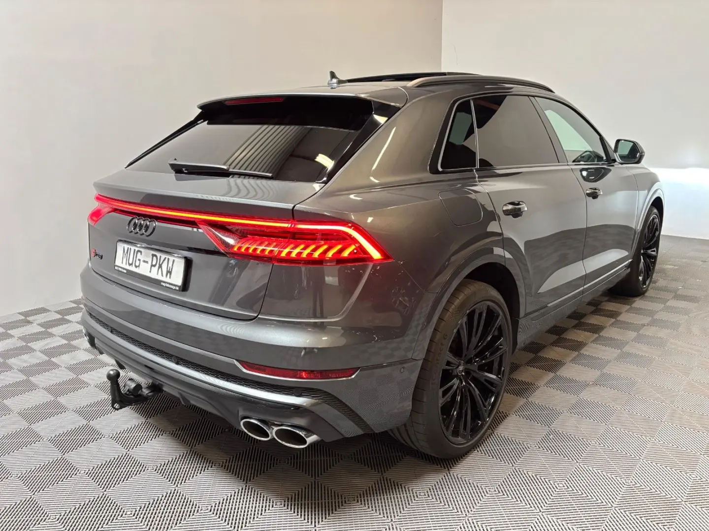 SQ8 4.0 TFSI quattro*AHK-Pano-B&O-Matrix*