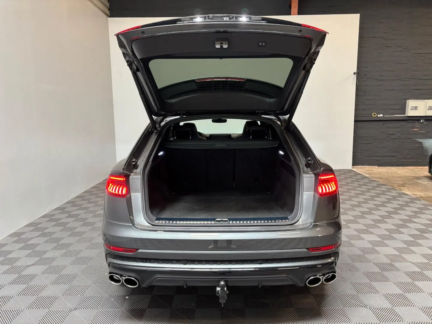 SQ8 4.0 TFSI quattro*AHK-Pano-B&O-Matrix*