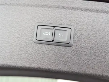 SQ5 3.0 TDI quattro MHEV LEDER+PANO+AHK+LED+NAVI