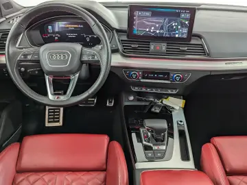 SQ5 3.0 TDI quattro MHEV LEDER+PANO+AHK+LED+NAVI