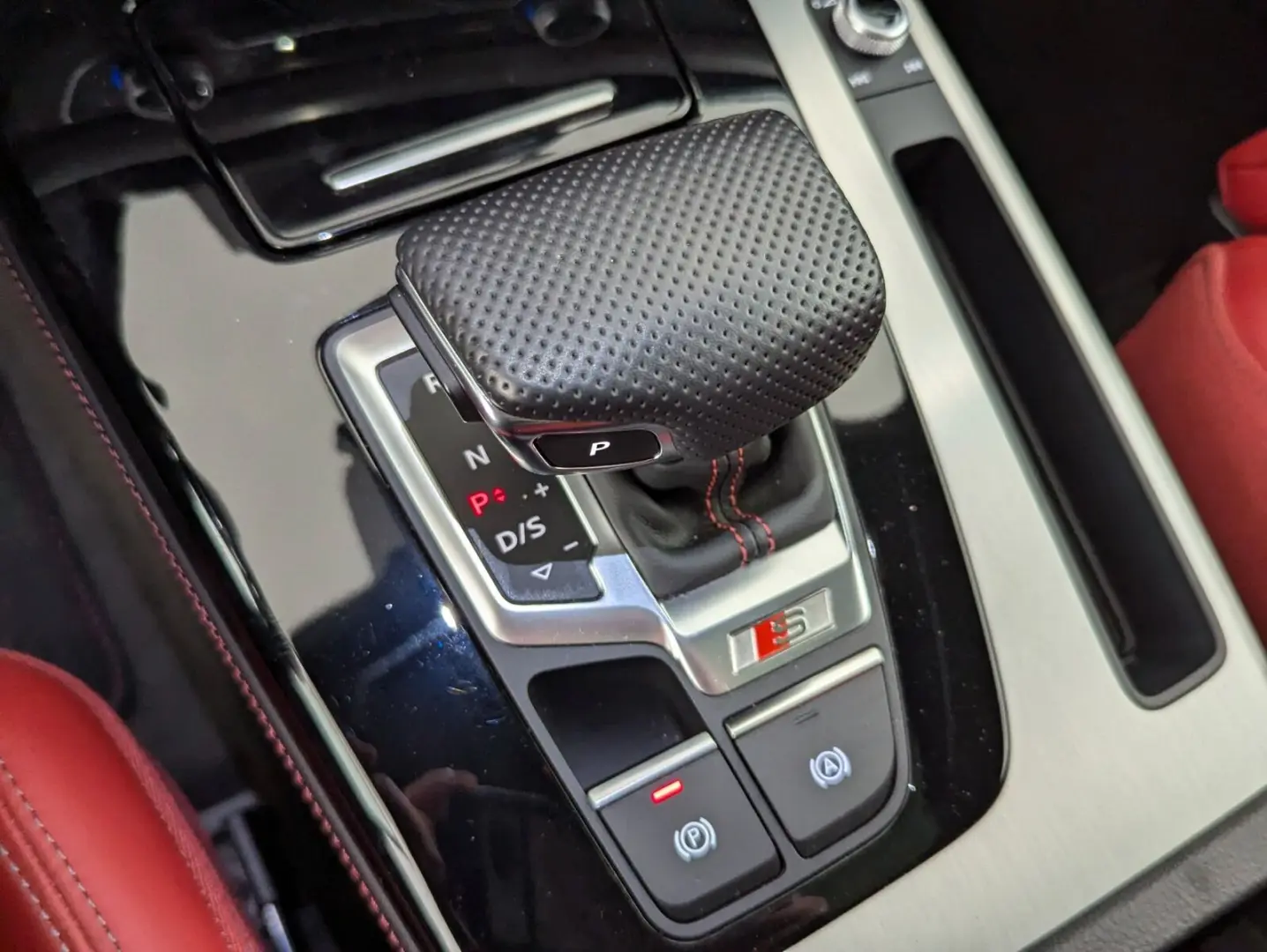 SQ5 3.0 TDI quattro MHEV LEDER+PANO+AHK+LED+NAVI