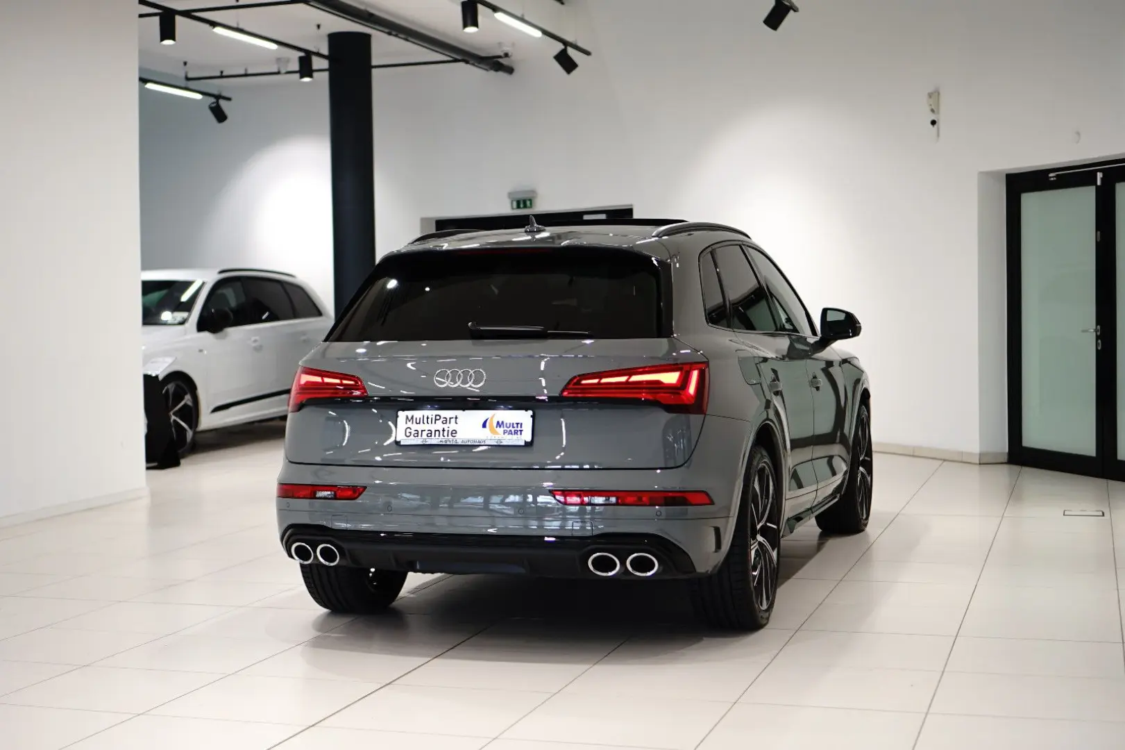 SQ5 3.0|ACC|HUD|KAMERA|PANO|COCKPIT|ANHÄNGER|B&O
