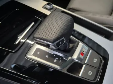 SQ5 3.0TDI LEDER NAVI MATRIX LED PANO B&O 360CAM