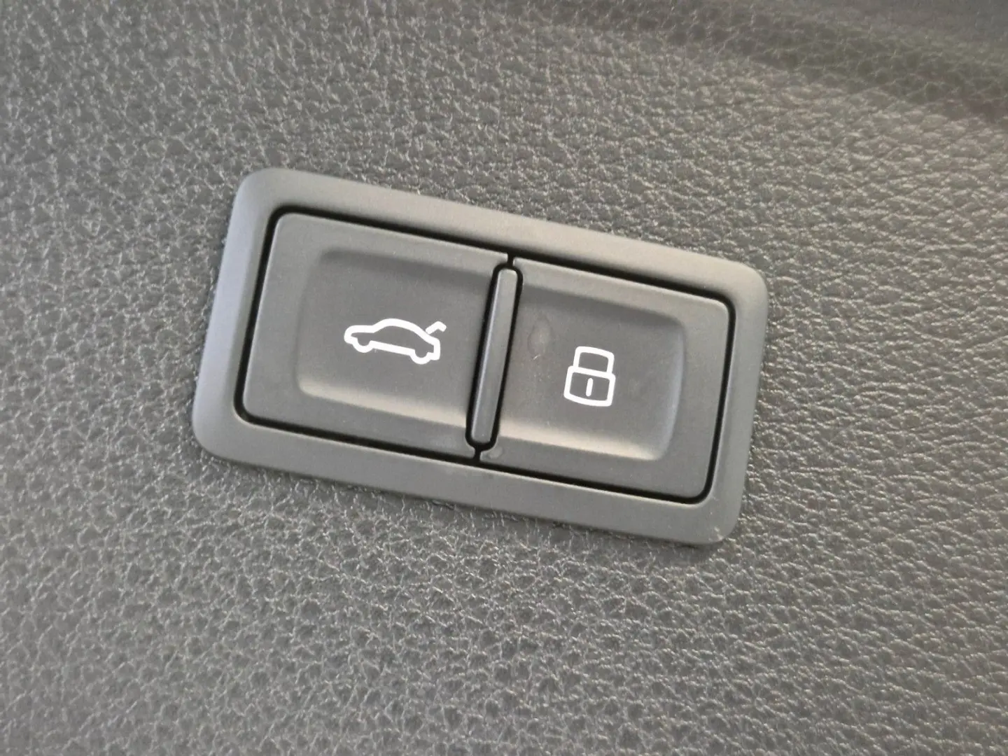 SQ5 3.0TDI LEDER NAVI MATRIX LED PANO B&O 360CAM