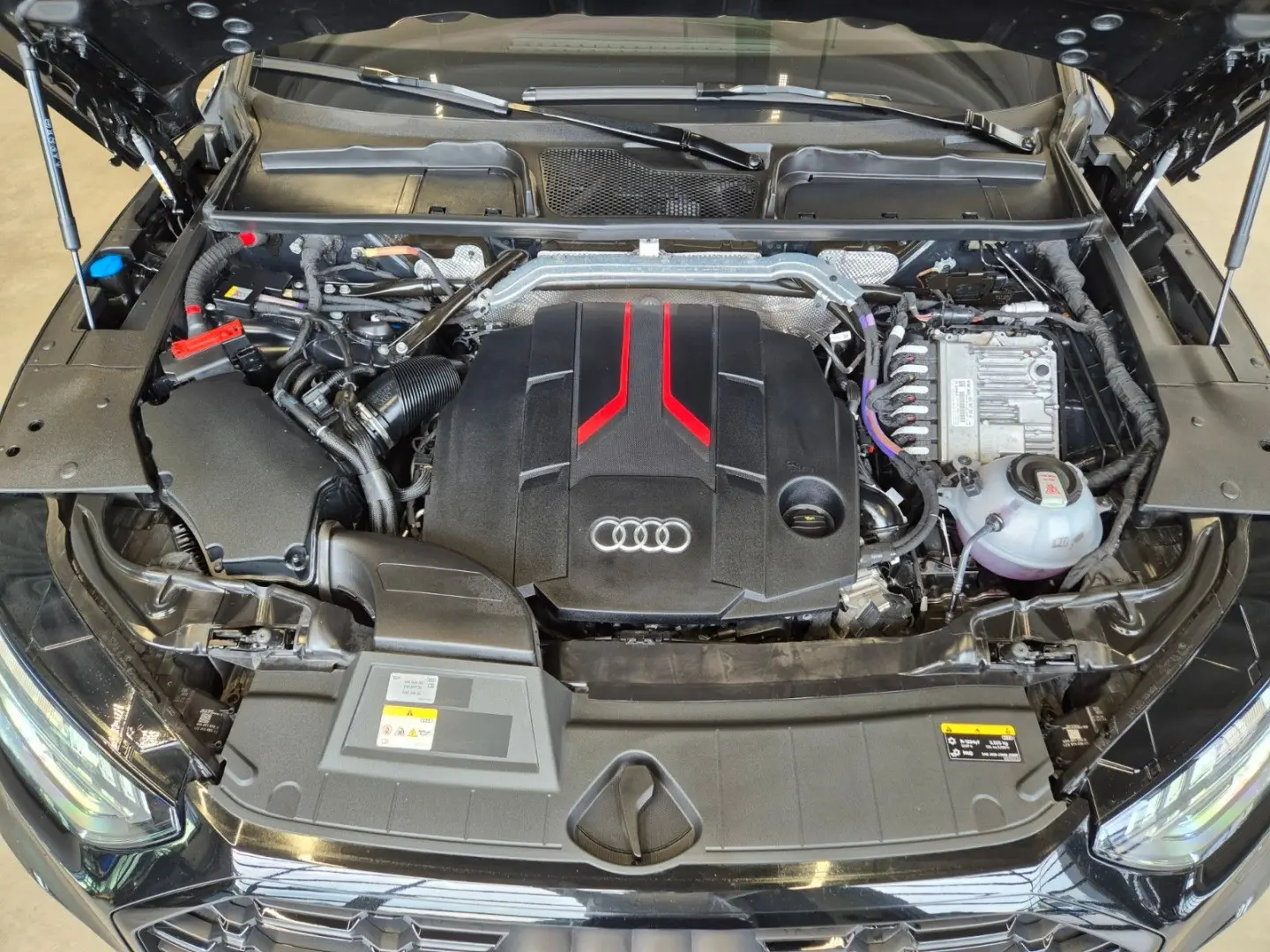 SQ5 3.0TDI LEDER NAVI MATRIX LED PANO B&O 360CAM