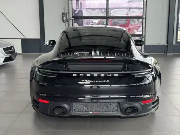 911 Carrera 4S PDK