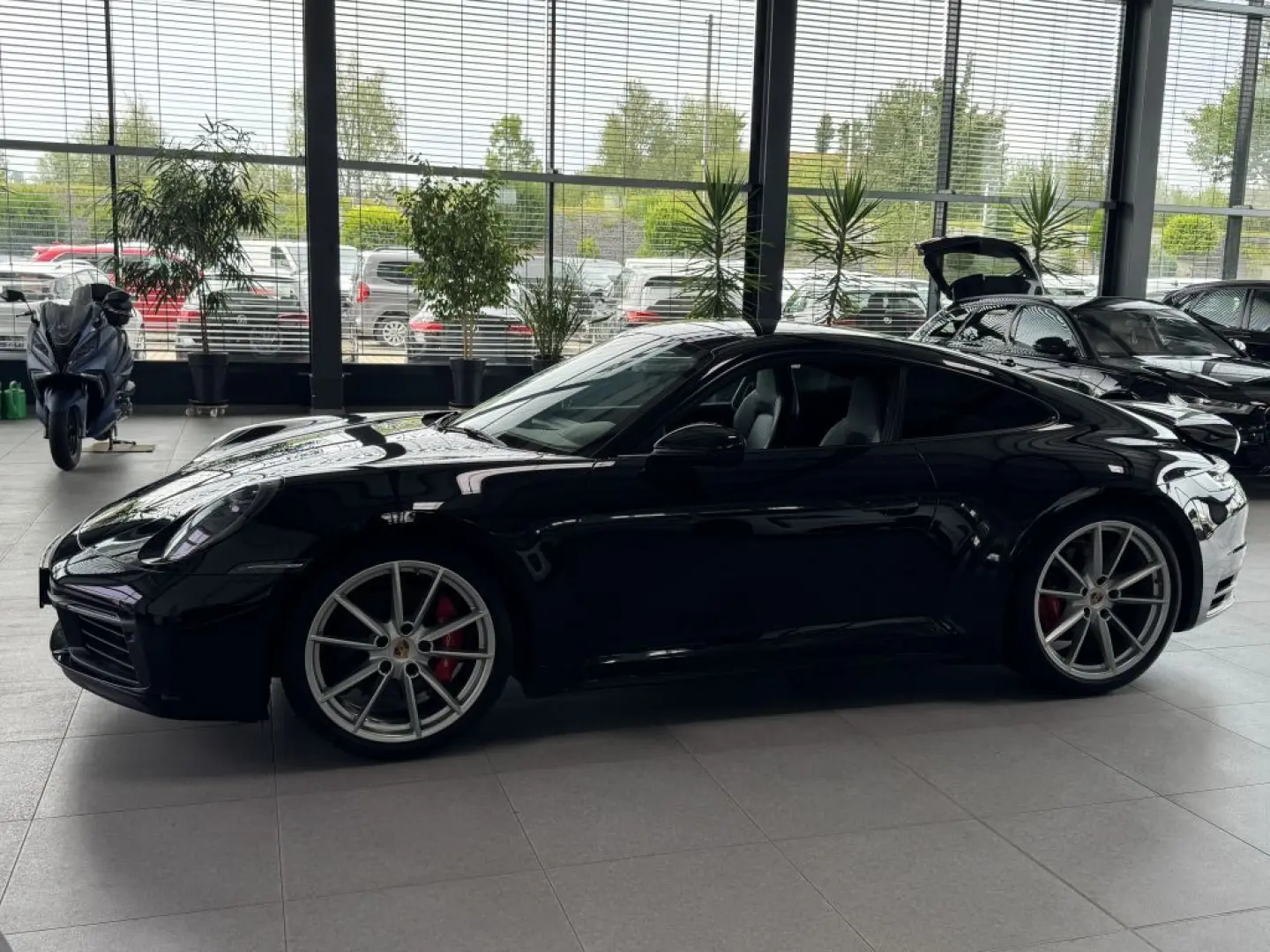 911 Carrera 4S PDK