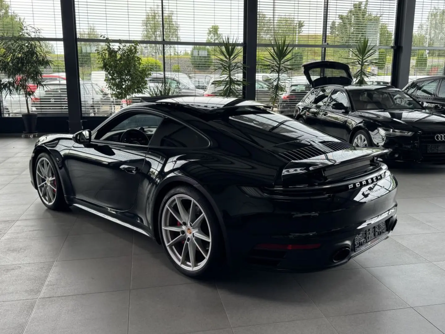 911 Carrera 4S PDK