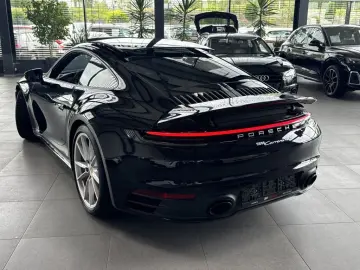 911 Carrera 4S PDK