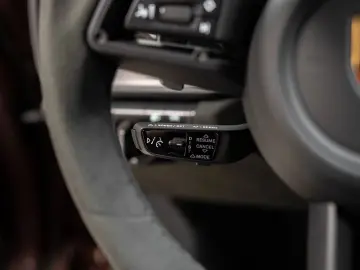 911 Targa 4 GTS Surround View BOSE PDCC LED-Matr