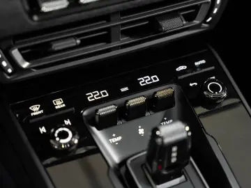 911 Targa 4 GTS Surround View BOSE PDCC LED-Matr