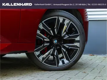 X3 M50 i xDrive-Pano-AHK-Sitzbelüftung-Driving A