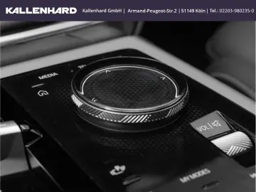 X3 M50 i xDrive-Pano-AHK-Sitzbelüftung-Driving A