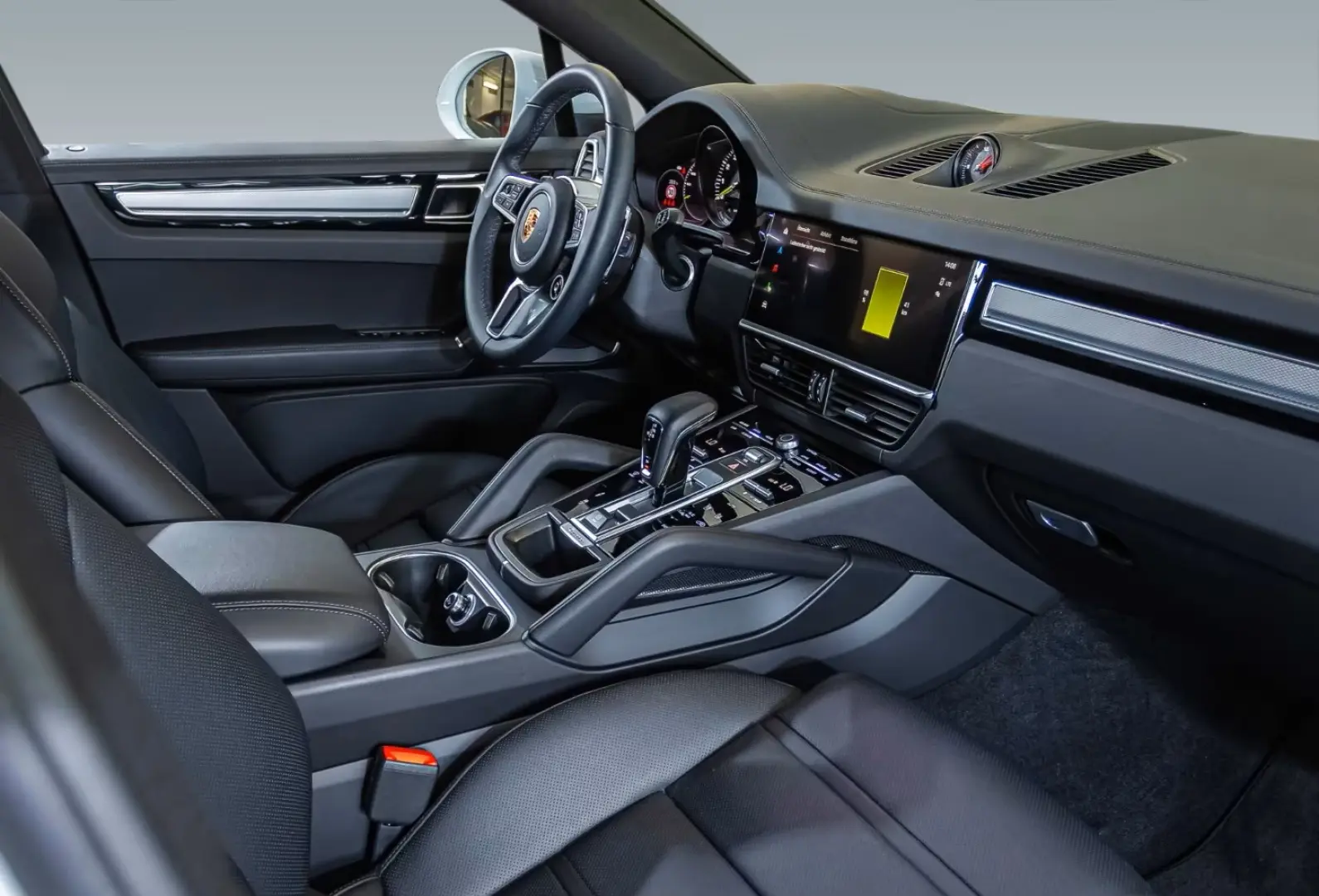 Porsche Cayenne E-Hybrid Coupe Platinum Edition