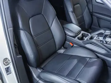Porsche Cayenne E-Hybrid Coupe Platinum Edition