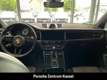 Porsche Macan  S